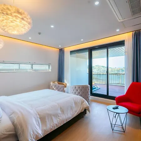 Bluemango Poolvilla & Resort Yeosu Exterior photo