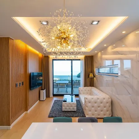 Bluemango Poolvilla & Resort Yeosu Exterior photo