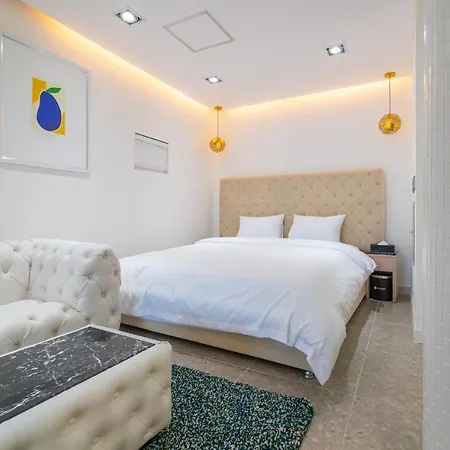 Bluemango Poolvilla & Resort Yeosu Exterior photo