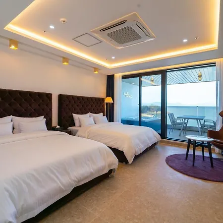 Bluemango Poolvilla & Resort Yeosu Exterior photo