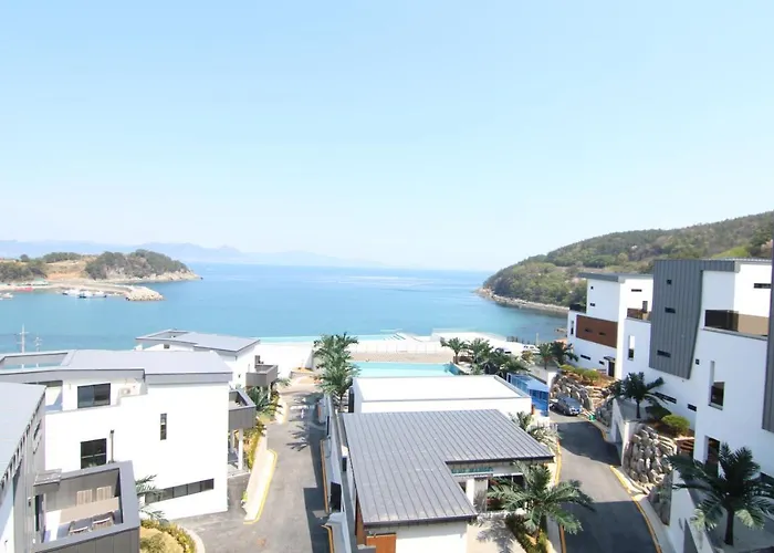 Bluemango Poolvilla & Resort