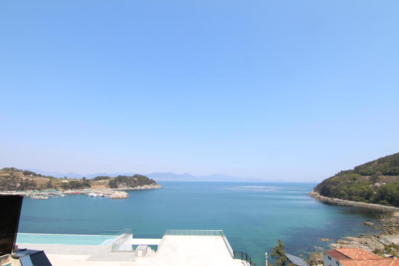 Resort Bluemango Poolvilla & Yeosu
