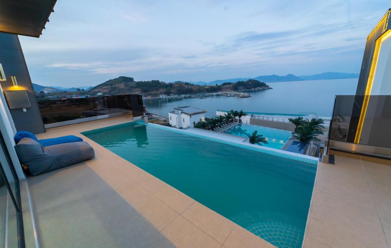 Bluemango Poolvilla & Resort