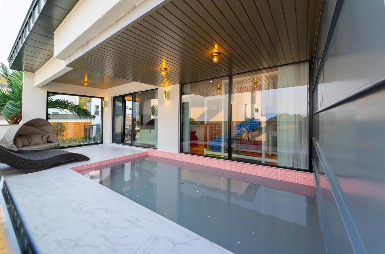 Bluemango Poolvilla &
